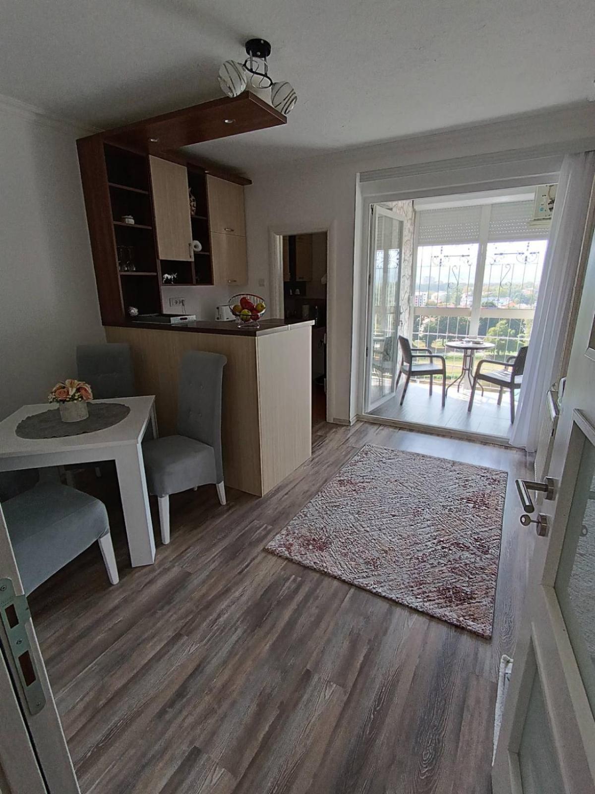 Appartement Vemiur à Čačak Extérieur photo